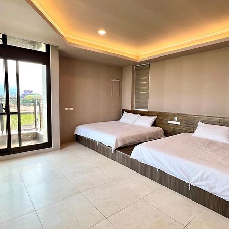 Xin Yi Bed and Breakfast Wujie Buitenkant foto